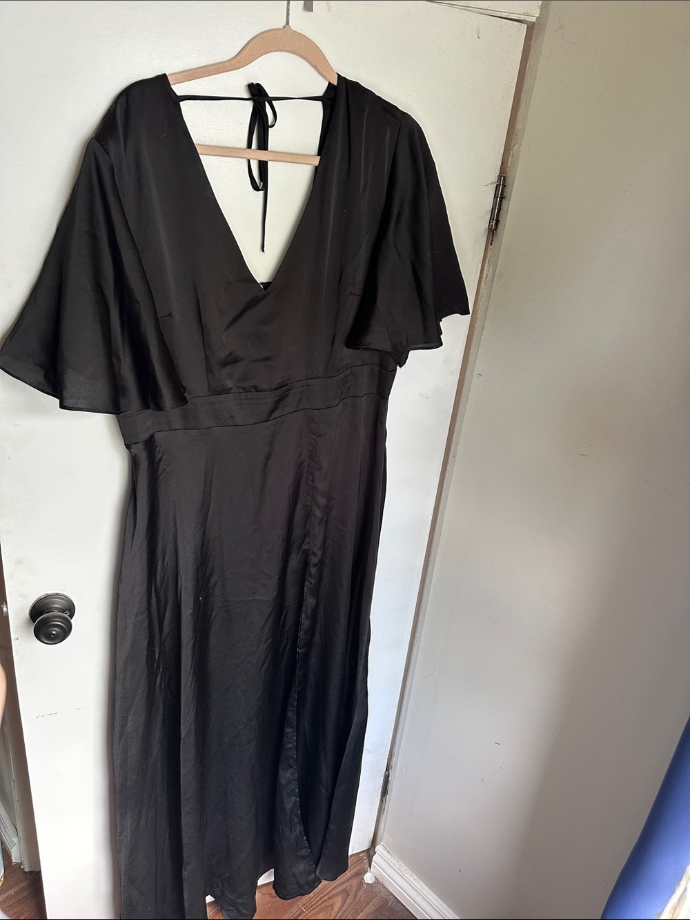 Boohoo Black V-Neck Flutter Sleeve Maxi Dress